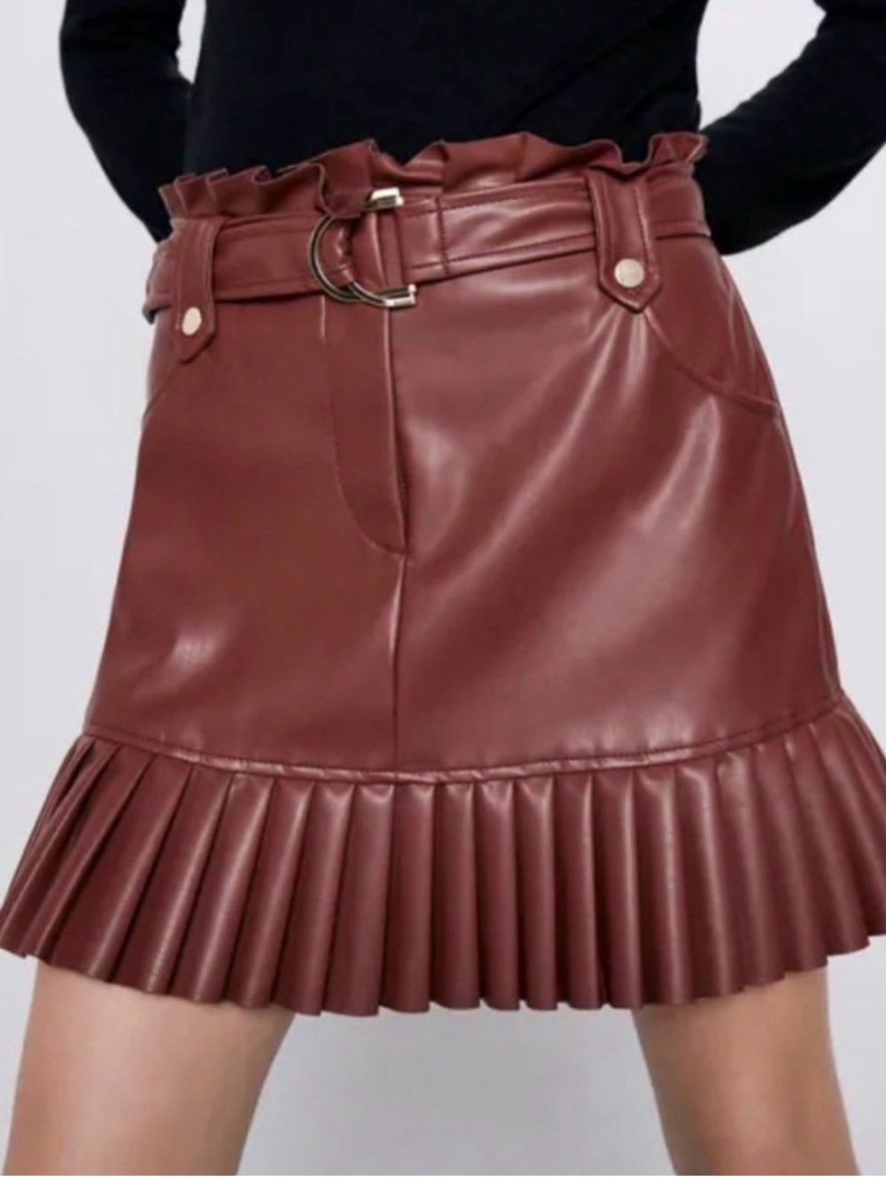ZARA Faux Leather Pleated Mini Skirt Burgandy Preppy Y2K Academia Collegiate